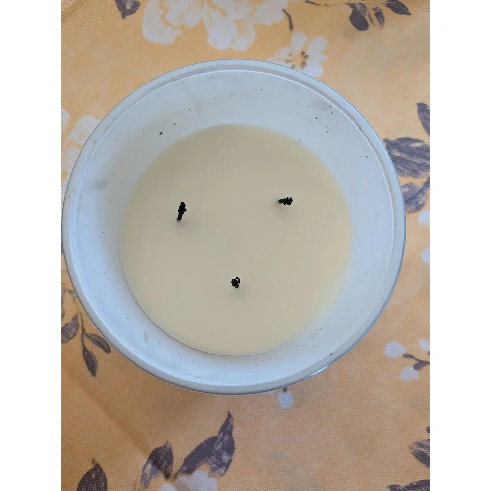 Scentsational White Magnolia 26oz Candle - 3-Wick Coconut/Beeswax -‎ Used